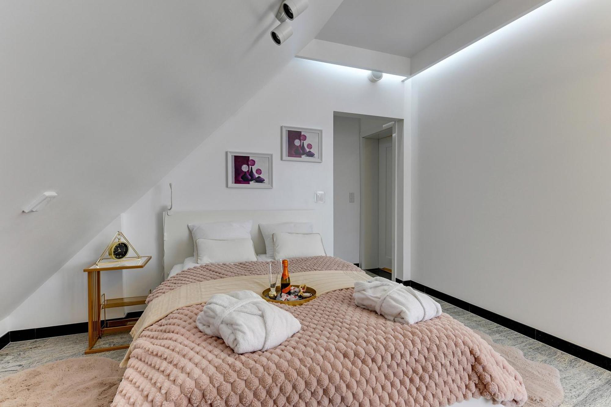 Granaria Kingdom & Happiness Premium Apartments By The River - Gratis Prosecco Гданьск Экстерьер фото