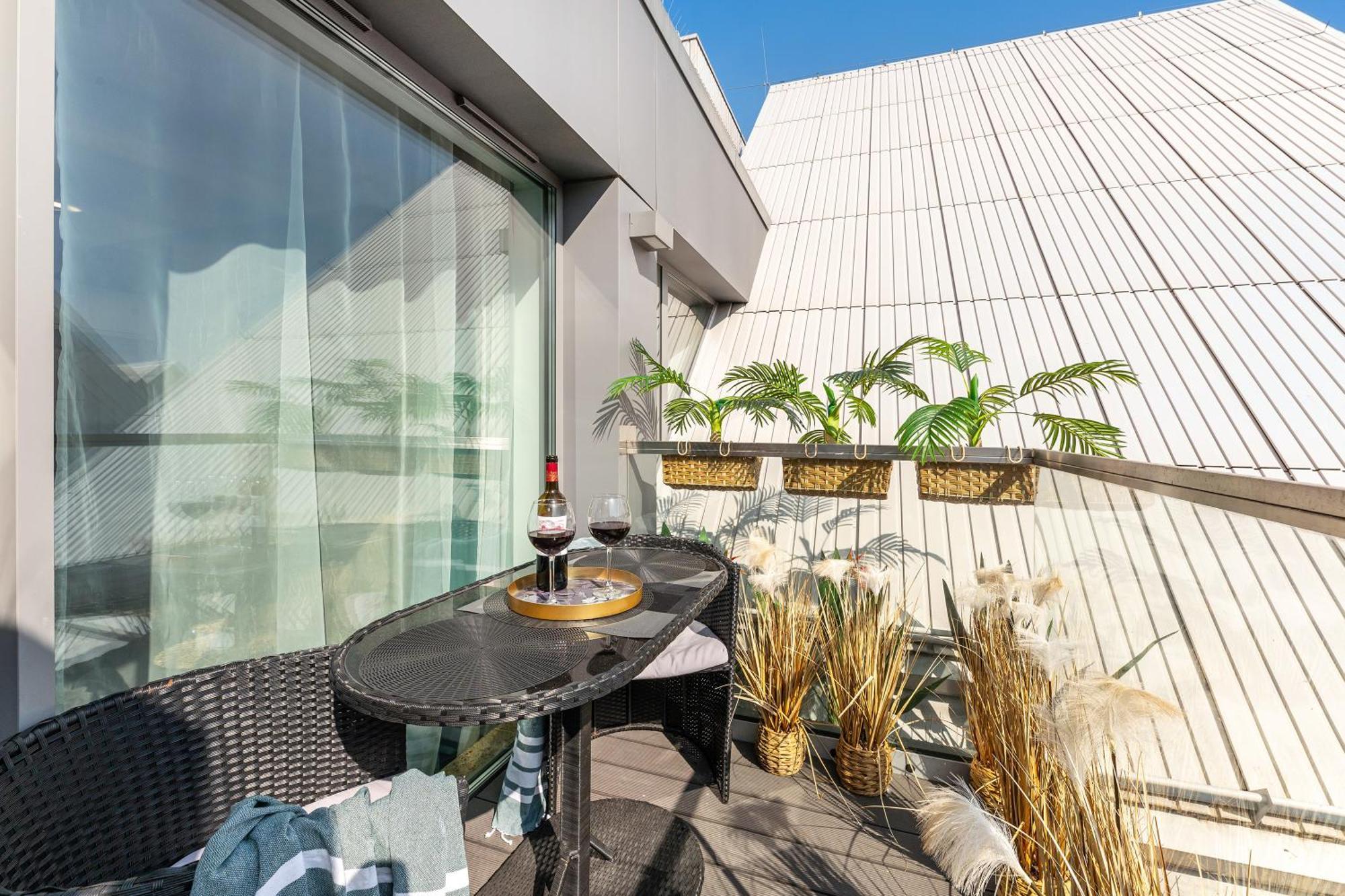 Granaria Kingdom & Happiness Premium Apartments By The River - Gratis Prosecco Гданьск Экстерьер фото